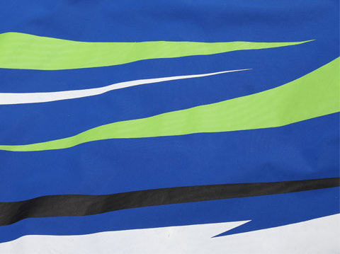 戶外沖鋒衣訂制，賽車服定做加工