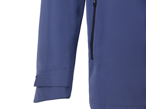 廠家定制品牌沖鋒衣，防水壓膠沖鋒衣