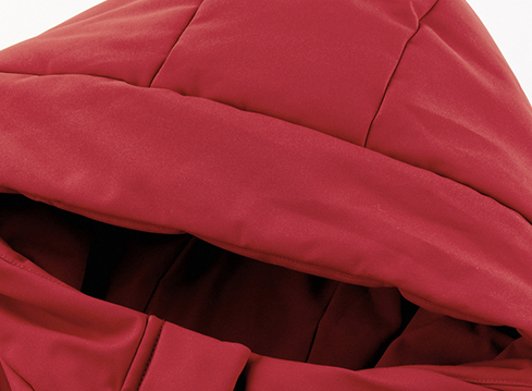 外貿(mào)品牌定制加工廠家專業(yè)生產(chǎn)潮牌羽絨服