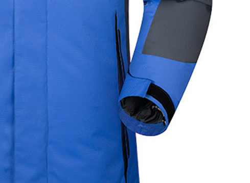 工廠定制戶外單層沖鋒衣團(tuán)體服定制