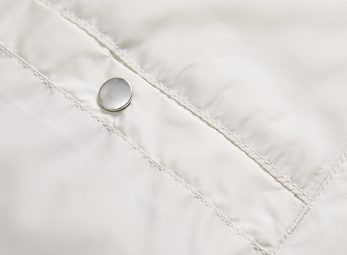 立領(lǐng)保暖修身款羽絨服定制生產(chǎn)廠家