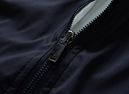 雙面穿風(fēng)衣定制廠(chǎng)家專(zhuān)業(yè)生產(chǎn)風(fēng)衣