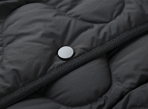 中長(zhǎng)款品牌保暖羽絨服定制生產(chǎn)廠家