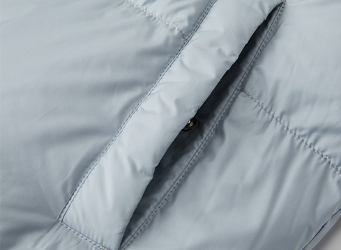 女士立領短款保暖羽絨服定制生產(chǎn)廠家