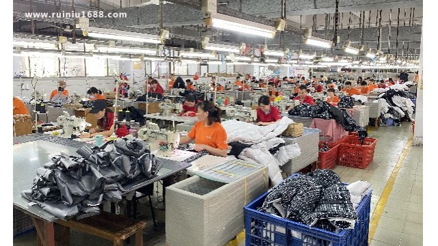 為什么羽絨服代工廠集中在南方